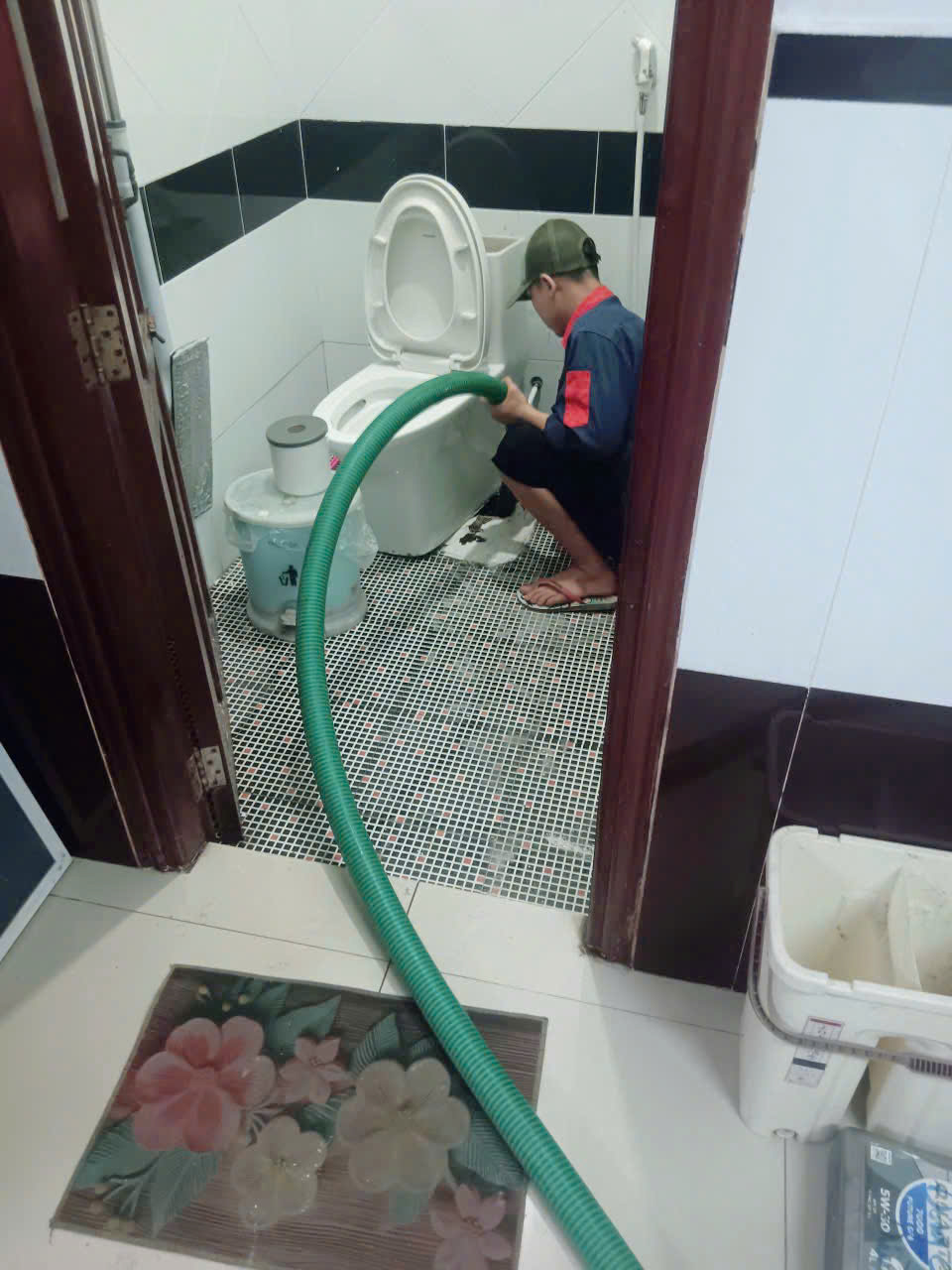 Hút hầm cầu Trần Đề  Hút hầm cầu Ngã Năm triệt để