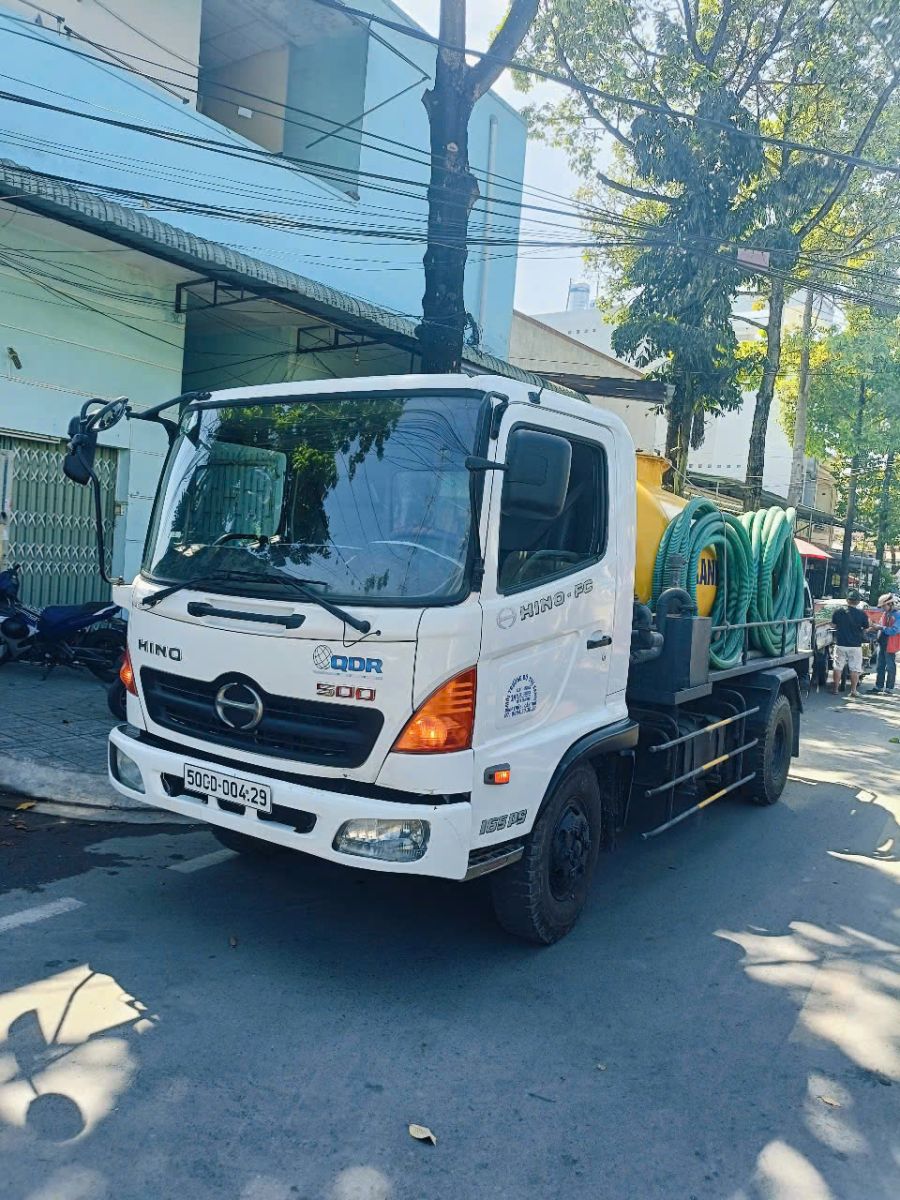Hút Hầm Cầu Giá Rẻ Vĩnh long