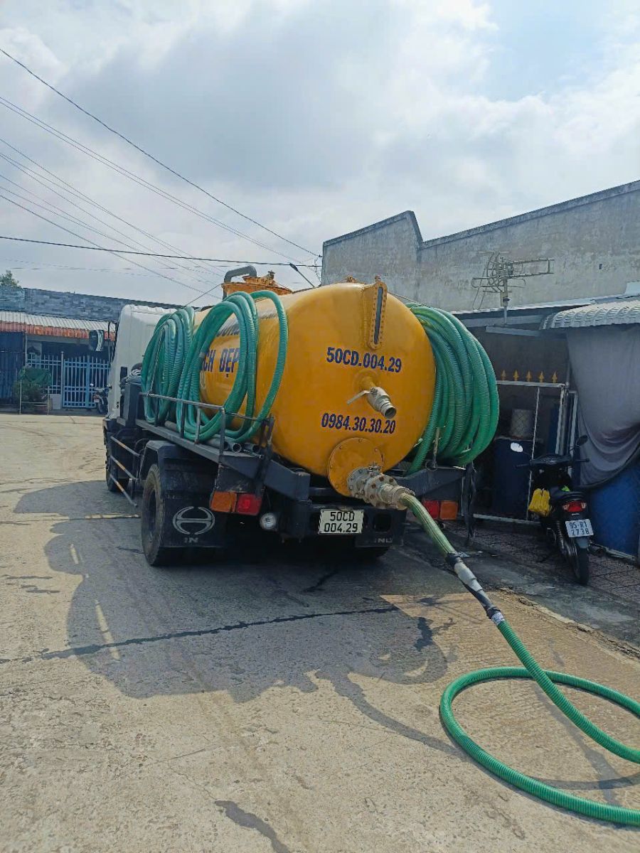 hút hầm cầu Chợ Mới An Giang thực tế