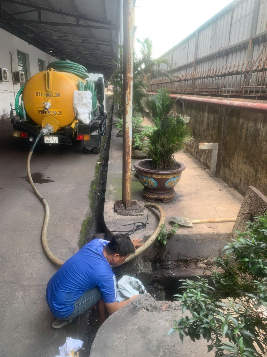 Hút Hầm Cầu Giá Rẻ Phú Tân, An Giang